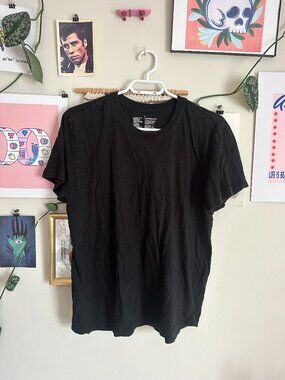 Uniqlo crew neck t-shirt